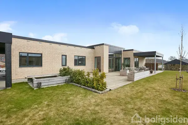 Villa på Ørskovbæk Parken 30, 8732 Hovedgård