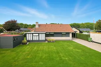 Villa på Gyldenrisvej 15, 6705 Esbjerg Ø