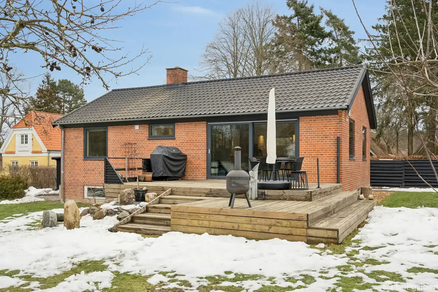 Indflytningsklar villa med skøn beliggenhed og nærhed til natur