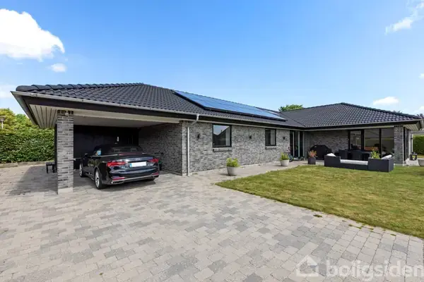 Villa på Nymarken 10, 4130 Viby Sjælland
