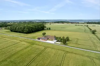 Villa på Glud Kirkevej 52, Glud, 7130 Juelsminde