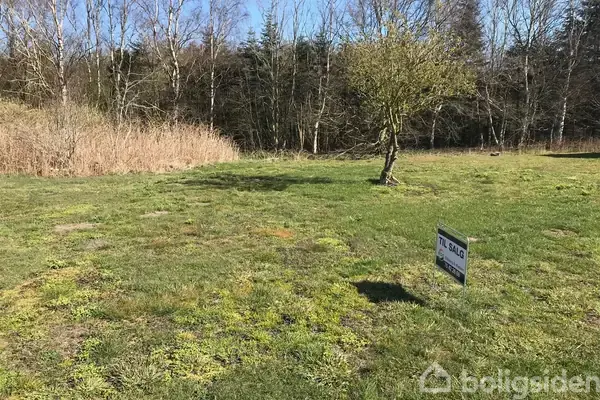 Helårsgrund på Fyrrekrogen 28, 6760 Ribe