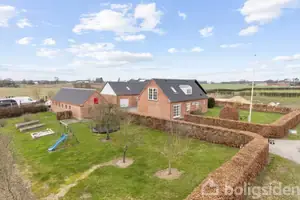 Landejendom på Grågårdevej 4, 8620 Kjellerup