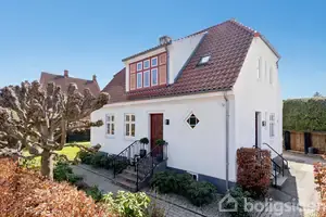 Villa på Høeghs Alle 3, 2820 Gentofte