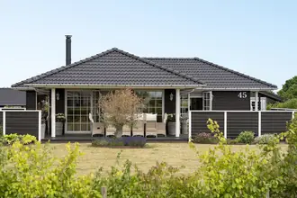 Fritidshus på Ravnholt 45, Havnsø, 4591 Føllenslev