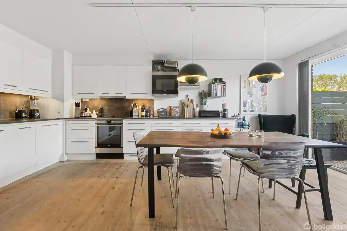 Indbydende og arkitekttegnet rækkehus med masser af plads til hele familien - Visning 4