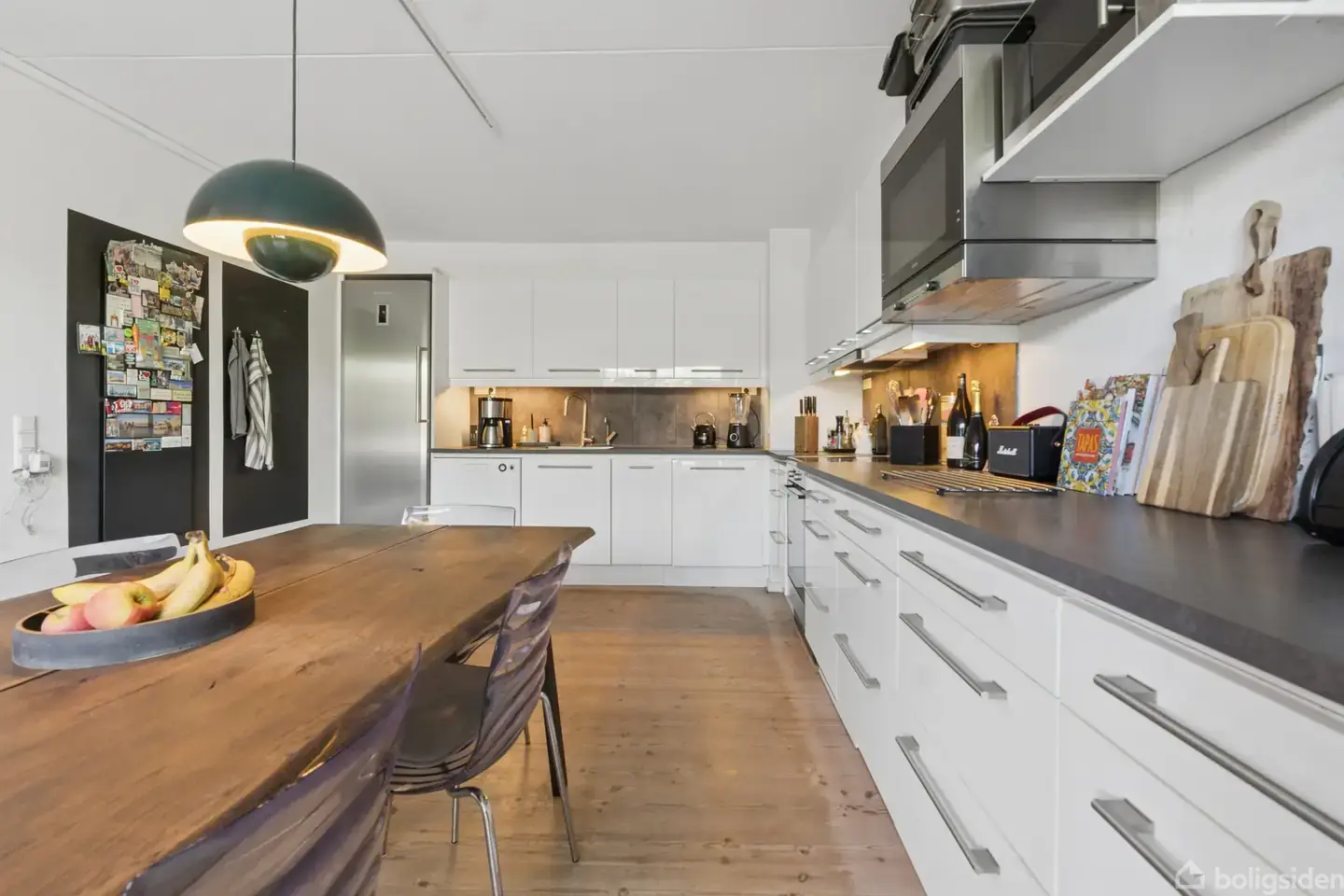 Indbydende og arkitekttegnet rækkehus med masser af plads til hele familien - Visning 5