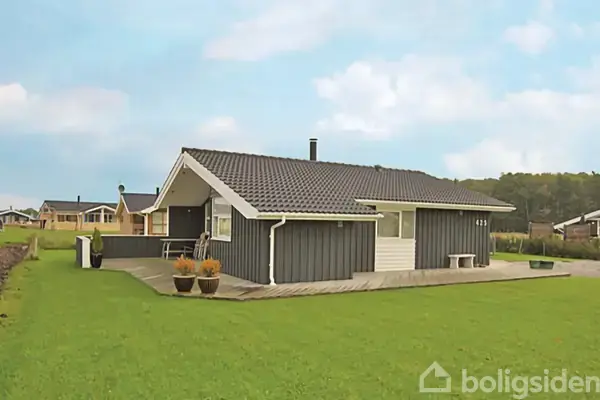 Fritidsbolig på Pøt Strandby 425, 7130 Juelsminde