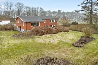 Landejendom på Møllegårdsvej 2, 9750 Østervrå