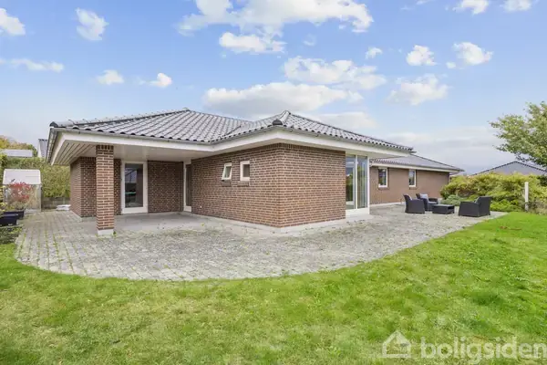 Villa på Valmuemarken 6, 4140 Borup
