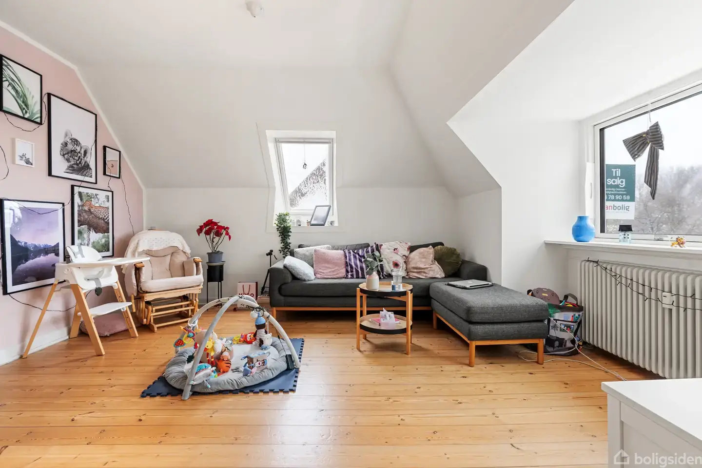 Højt til himlen og altan midt i byen