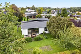 Villa på Plovgårdsvej 43, Bellinge, 5250 Odense SV