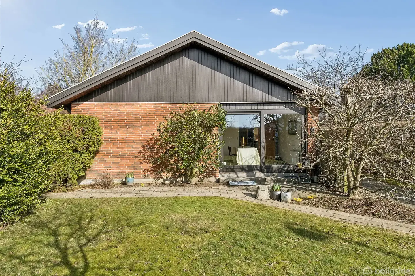 Familie villa i et plan, på lukket sidevej midt i Espergærde, i børnevenligt kvarter.