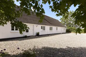 Landejendom på Trolddalsvej 12, Onsted, 8355 Solbjerg