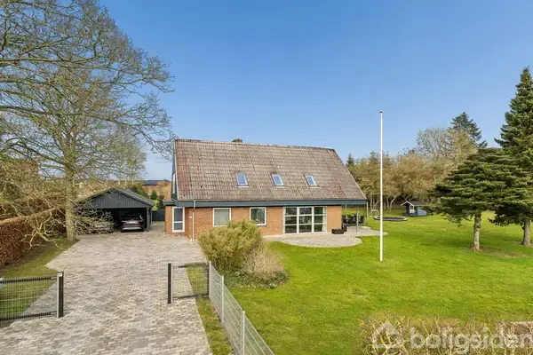 Villa på Viborgvej 870, 8471 Sabro