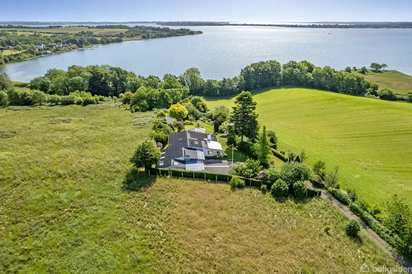 Villa med idyllisk beliggenhed og panoramaudsigt til Flensborg Fjord