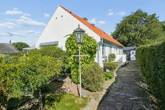 Villa på Teglgårdsvej 2, Rønne, 3700 Rønne