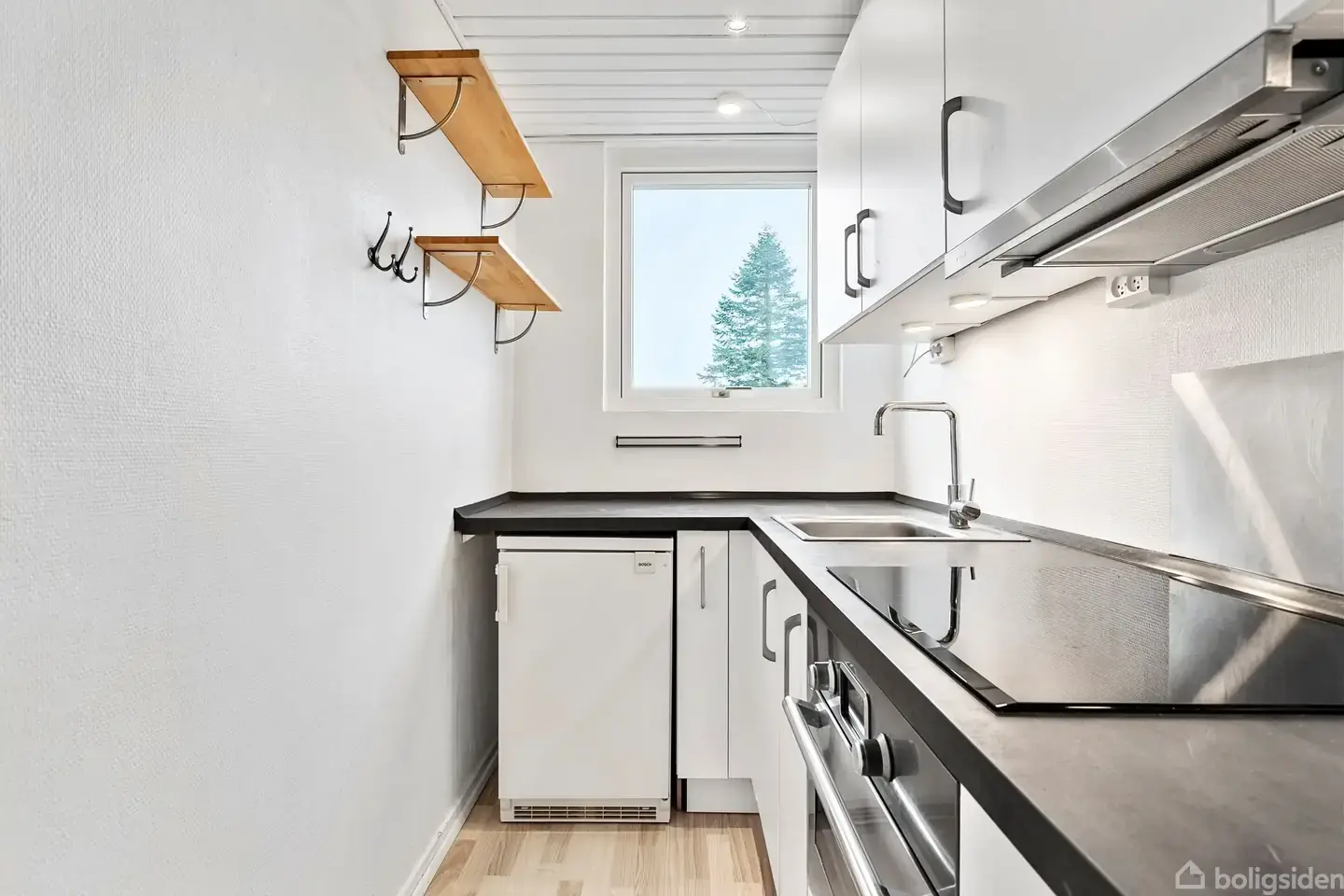 Delevenlig 3v'er med parkering bag ejendommen!