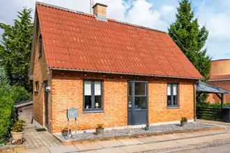 Villa på Lyngvej 5, tv., 4450
