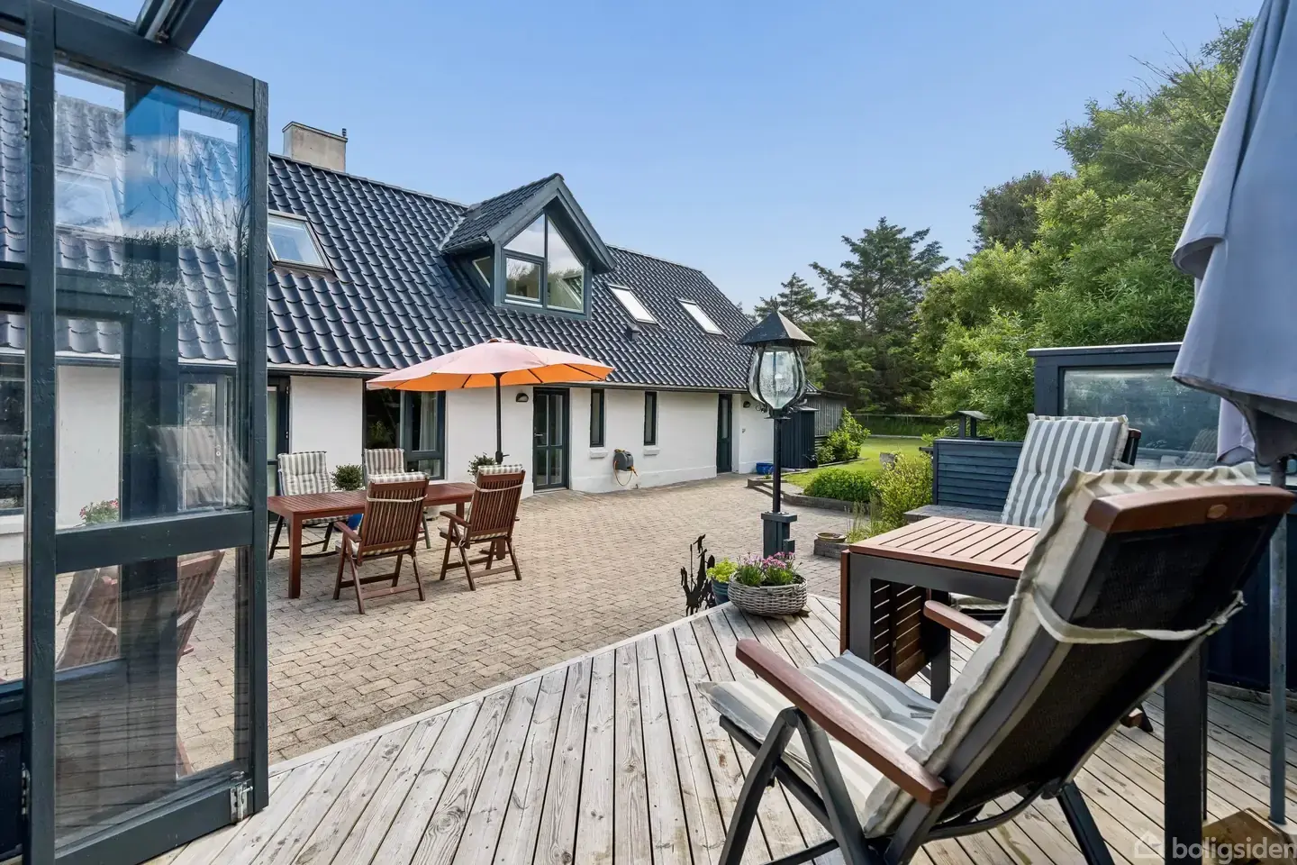 Fred, natur og masser af plads – charmerende bolig i grønne omgivelser