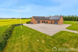 Landejendom på Kyllinghusvej 1, 7500 Holstebro