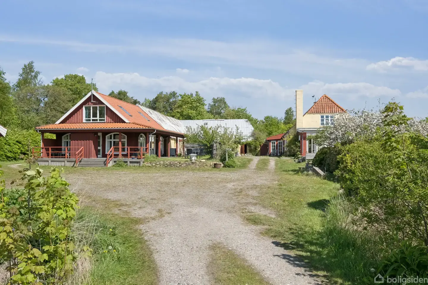 4.3 hektar ejendom med stort gæsteanneks - Visning 2