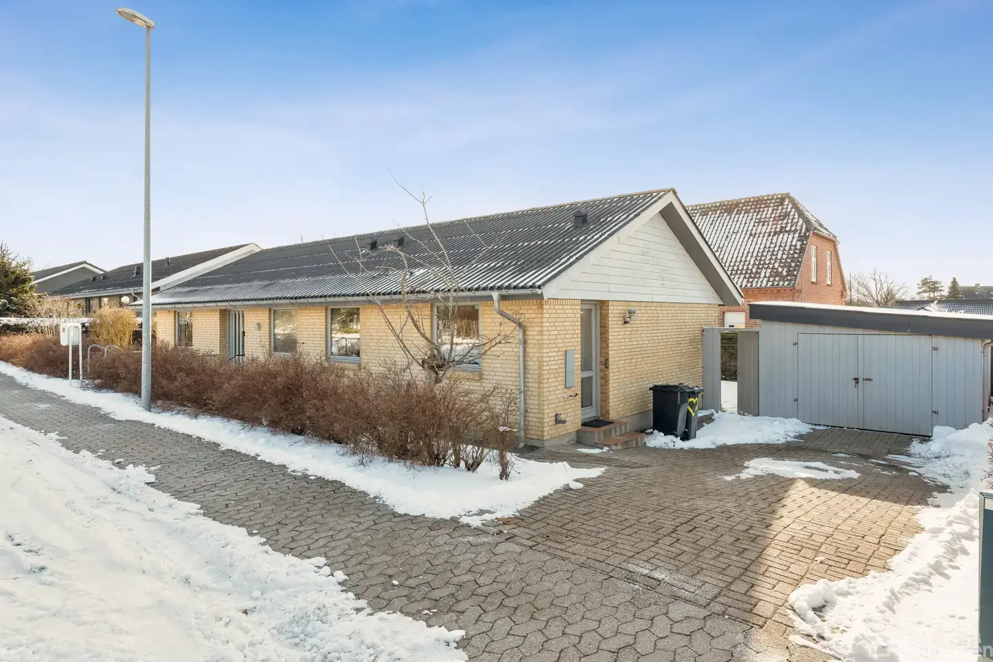 1 plans villa med god beliggenhed i Nibe by