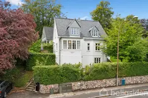 Villa på Langdalsvej 1, 8220 Brabrand