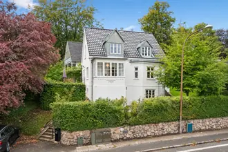 Villa på Langdalsvej 1, 8220 Brabrand