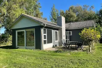 Fritidshus på Langholmvænget 12, Langholm, 4983 Dannemare
