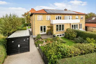 Villa på Kærmindevej 4, 2800 Kongens Lyngby