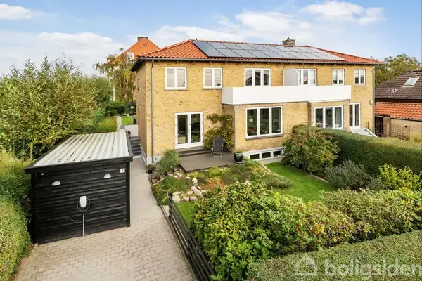 Villa på Kærmindevej 4, 2800 Kongens Lyngby
