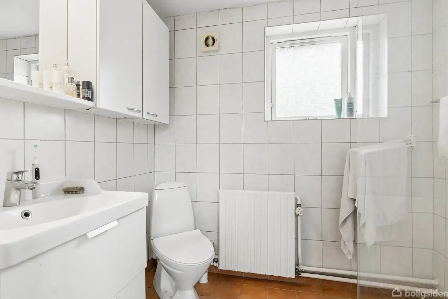 Villa i roligt kvarter med udsigt – pohled 5