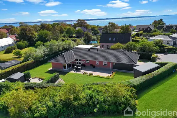 Villa på Fjordglimt 8, 9440 Aabybro