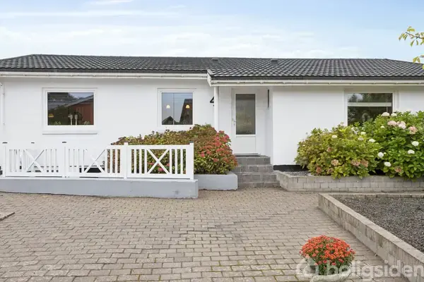 Villa på Klarup Kirkevej 4, 9270 Klarup