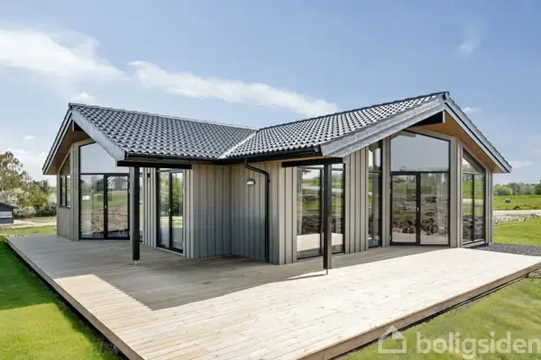 Fritidsbolig på Snebærvej 18, 4780 Stege