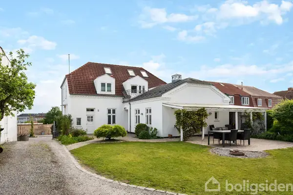 Villa på Banegaardsvej 48, 9500 Hobro