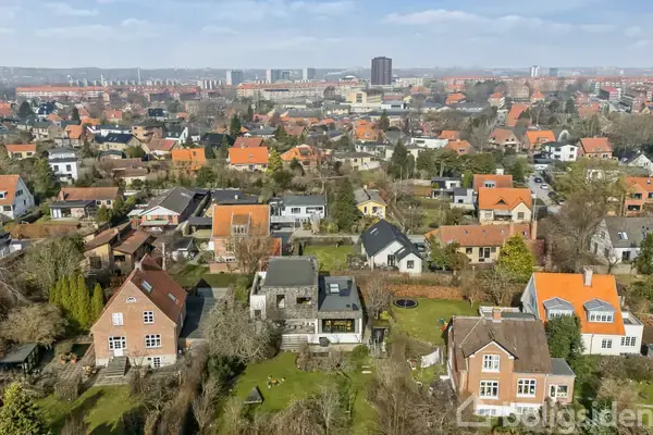 Villa på Irisvej 26, 8260 Viby J