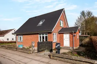 Villa på Hærvejen 226, Kollemorten, 7323 Give