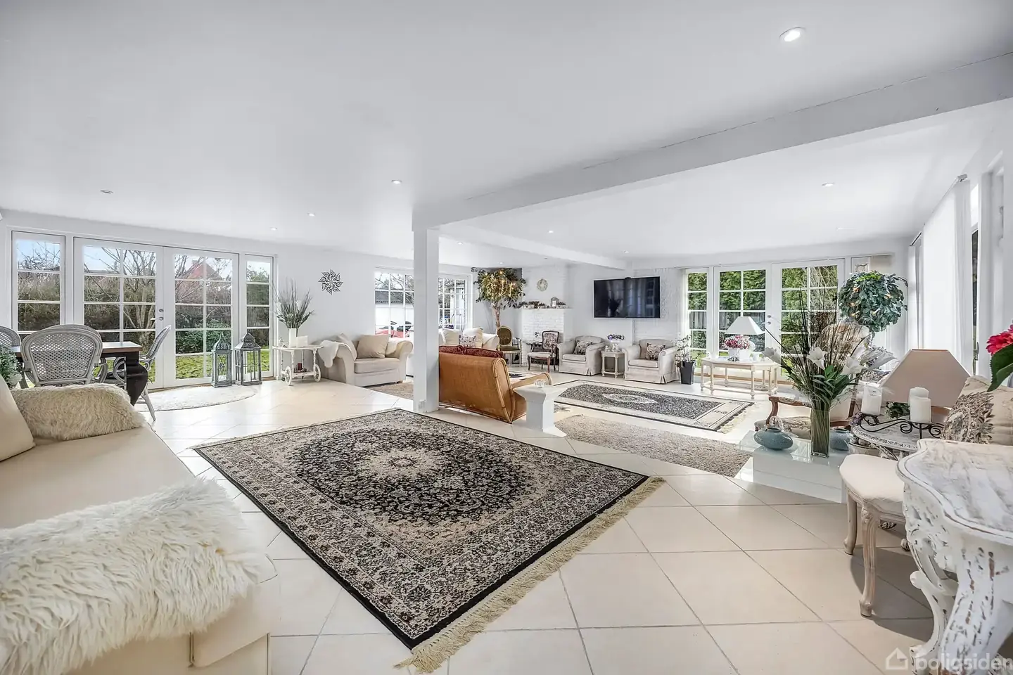 Stor villa med masser af muligheder!