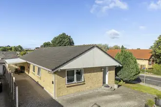 Villa på Majas Allé 15, Dalum, 5250 Odense SV