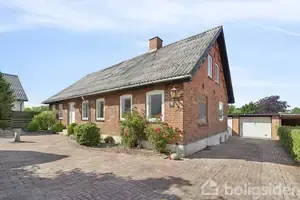 Villa på Savværksvej 10, 8370 Hadsten