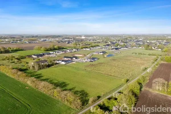Helårsgrund på Knøsgårds Alle 42, 9440 Aabybro