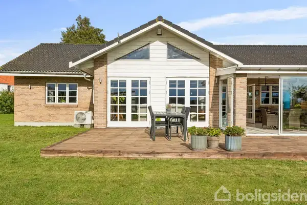 Landejendom på Skuderløsevej 13, 4690 Haslev