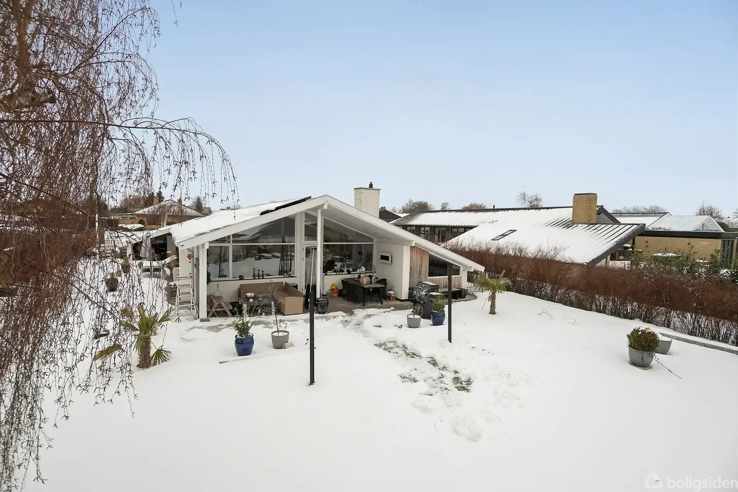 Flot moderne villa med 4 værelser tæt på fjorden