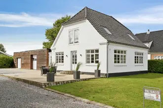 Villa på Varnæsvej 748, Bovrup, 6200 Aabenraa