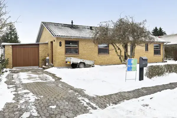 Villa på Pilevænget 6, 8723 Løsning