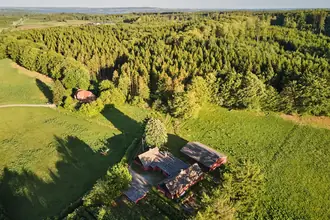 Landejendom på Rodelundvej 37, 8680 Ry