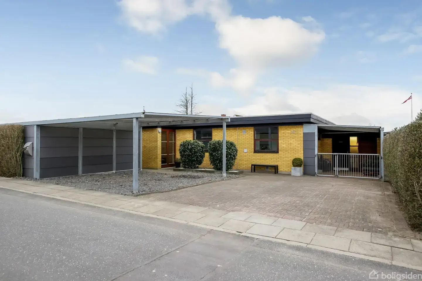 Indflytningsklar og velholdt villa, beliggende i attraktivt og centralt villakvarter