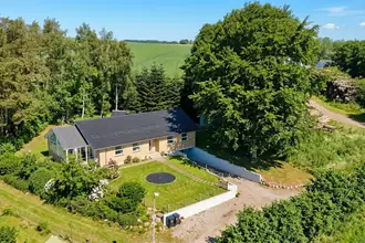 Villa på Højvangen 6, Sønder Onsild Stationsby, 9500 Hobro